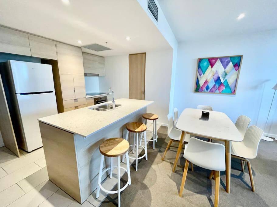 Broadbeach Apartment Level 10 With Beach Views Gold Coast Ngoại thất bức ảnh